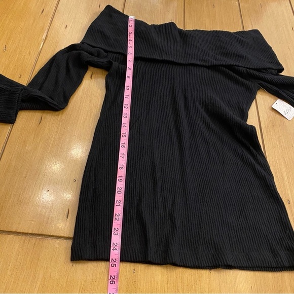 Free People Black Off-Shoulder Soft New Medium Long Sleeve Cozy Sweater - Picture 9 of 12